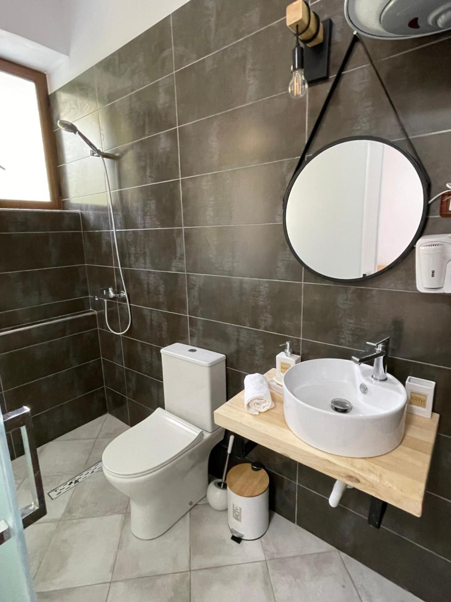 Xho's Forest Guest house Berat